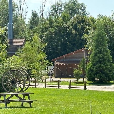 Western City Troyes Barberey-Saint-Sulpice Esterno foto