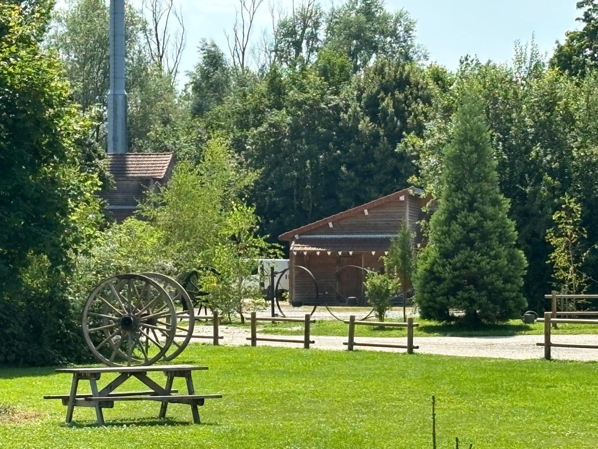 Western City Troyes Barberey-Saint-Sulpice Esterno foto