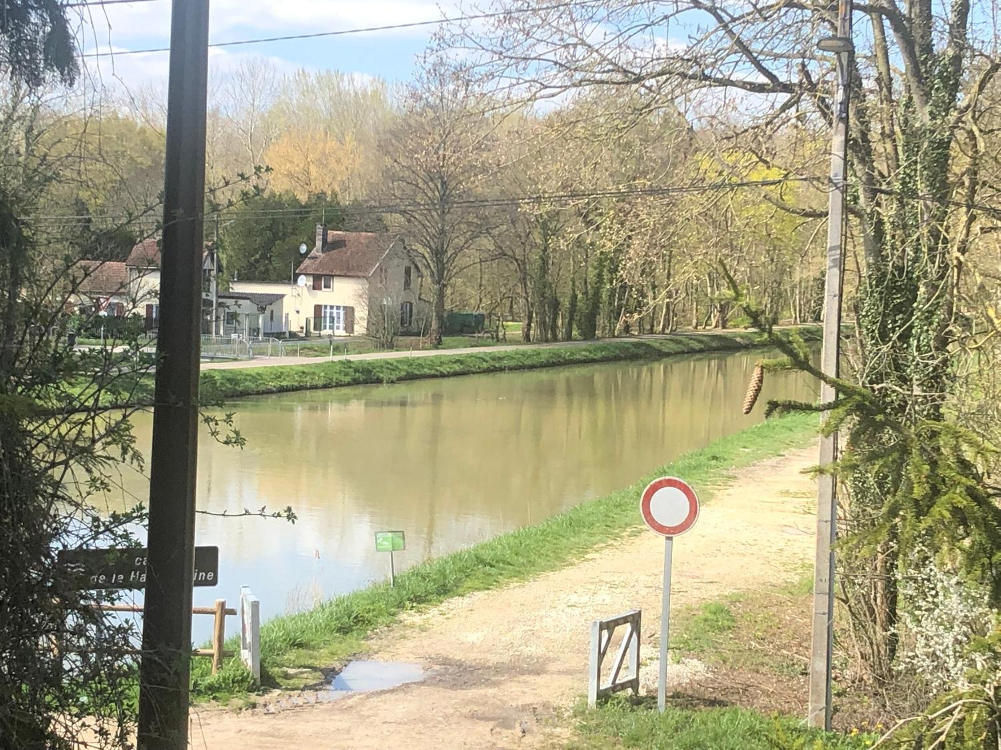 Western City Troyes Barberey-Saint-Sulpice Esterno foto